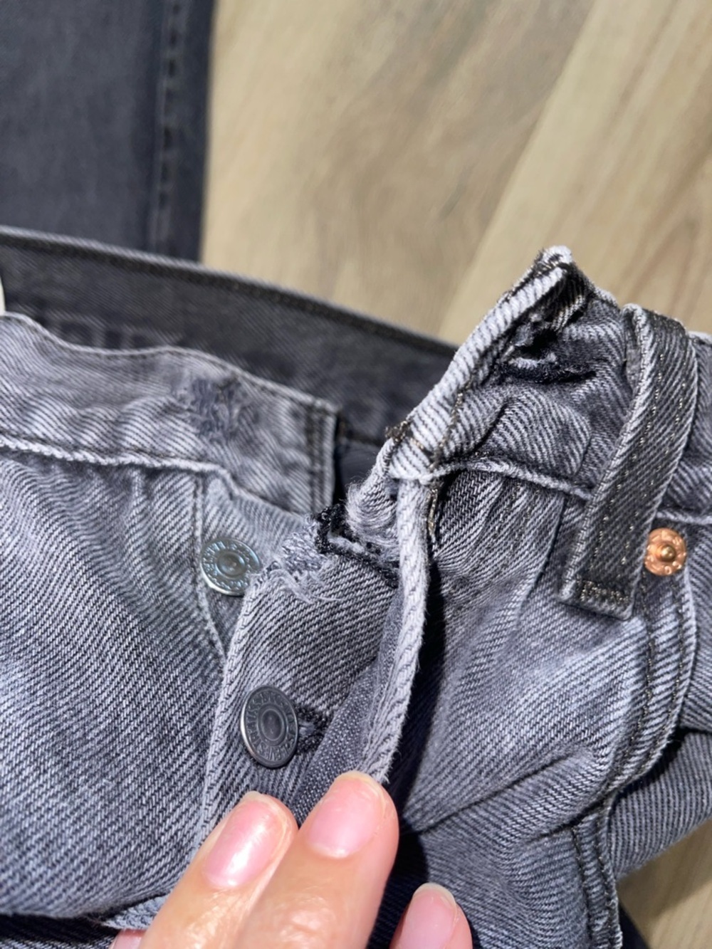 Levi's High-Rise Straight Jeans - Charcoal Black Wash - Picture 7 of 10